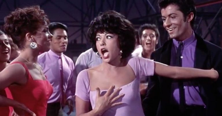 Le remake de West Side Story de Spielberg reçoit la star originale, Rita Moreno