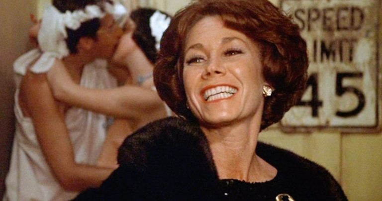 Verna Bloom, Animal House et Drifter Star dans les Hautes Plaines, meurt à 80 ans
