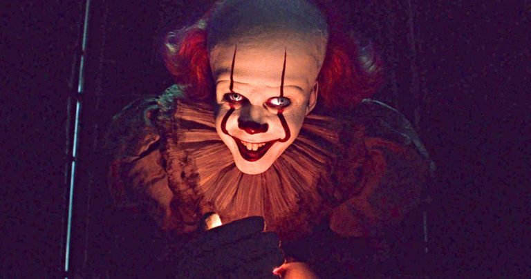 Le nouveau chapitre 2 de la TI sur les images séduit le terrifiant affrontement de Pennywise avec le Losers Club