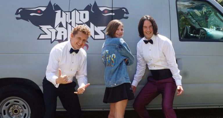 Grâce à Keanu Reeves et à Fais-Un-Vœu, le rêve de Bill et Ted de la jeune fille se réalise