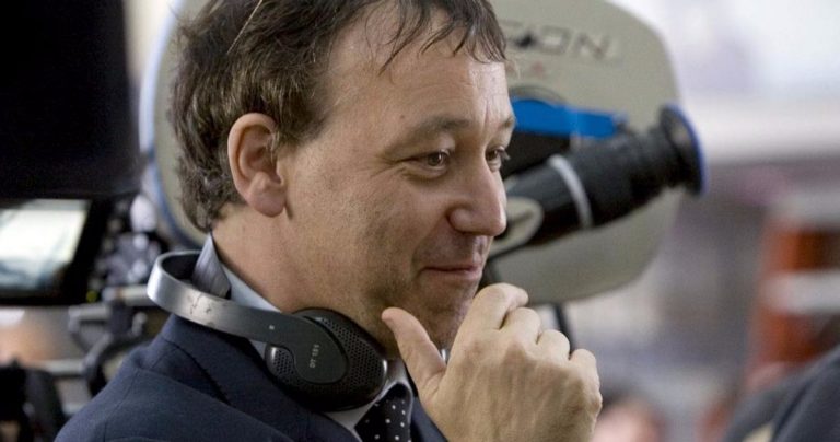 Sam Raimi dirigera Island Thriller à partir du vendredi 13e Reboot Writers