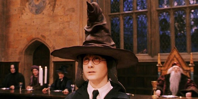 La mariée attribue des sièges de mariage basés sur les maisons Harry Potter, ne peut pas croire que les gens sont fous