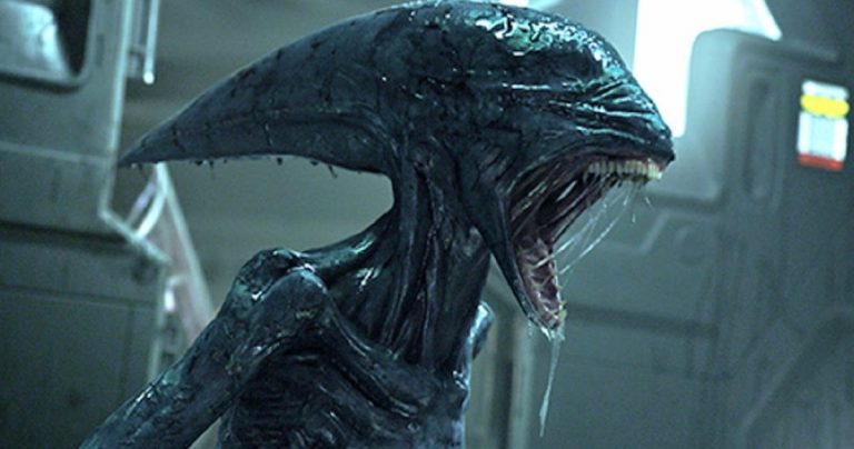 Le nouveau film Alien ne revisitera probablement pas Prométhée ou Covenant taquine Ridley Scott