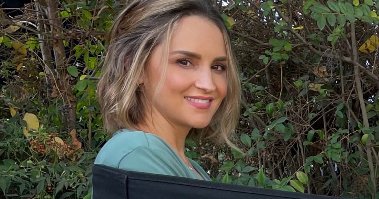 Rachael Leigh Cook revient pour elle est tout ce qui redémarre, voici un premier aperçu